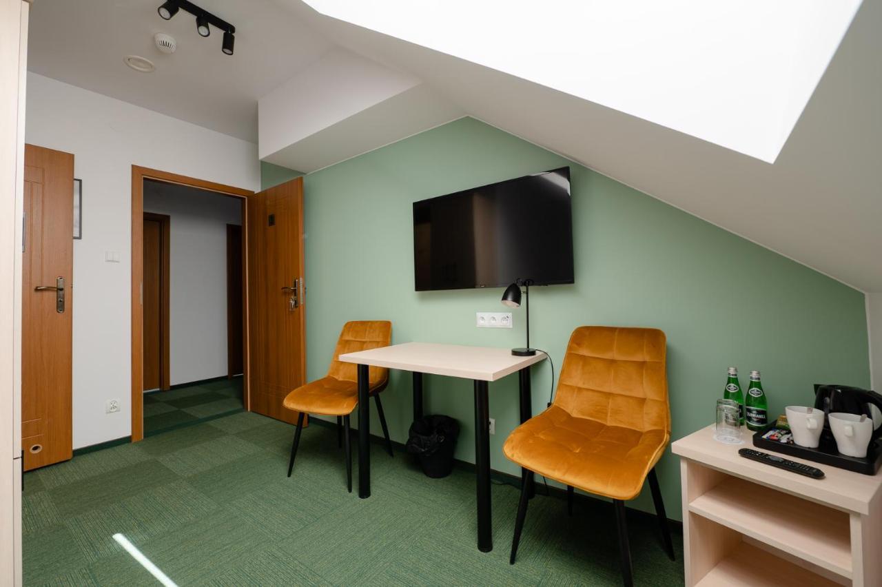 Szumi Las Events & Apartments Regimin エクステリア 写真
