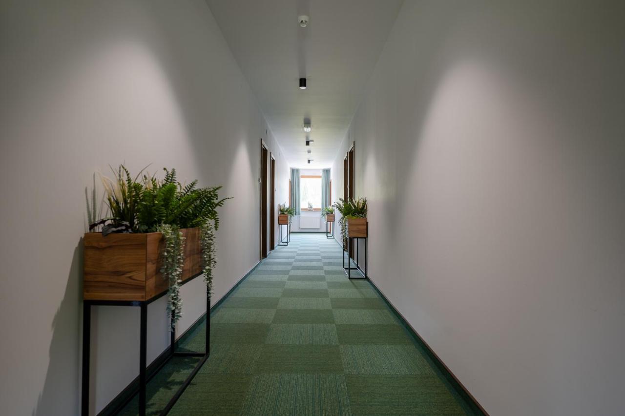 Szumi Las Events & Apartments Regimin エクステリア 写真