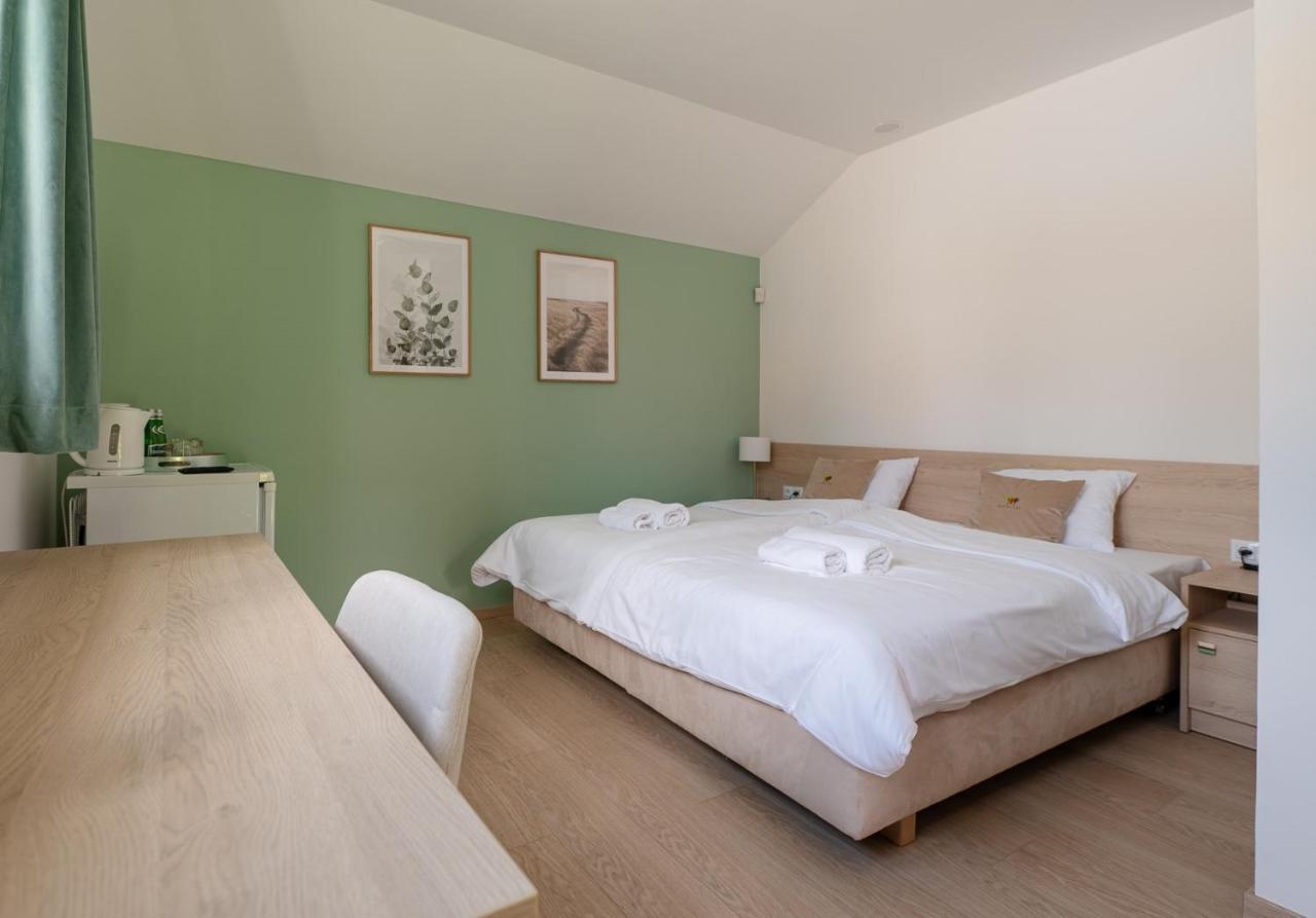 Szumi Las Events & Apartments Regimin エクステリア 写真